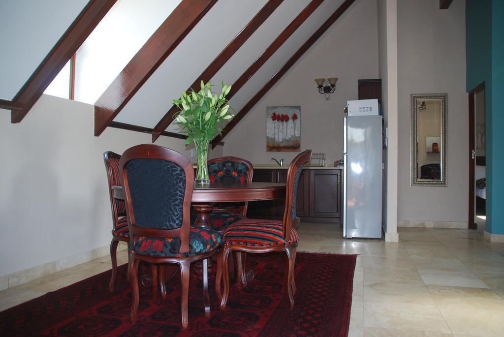 Sunninghill Guest Lodges Johannesburg Oda fotoğraf