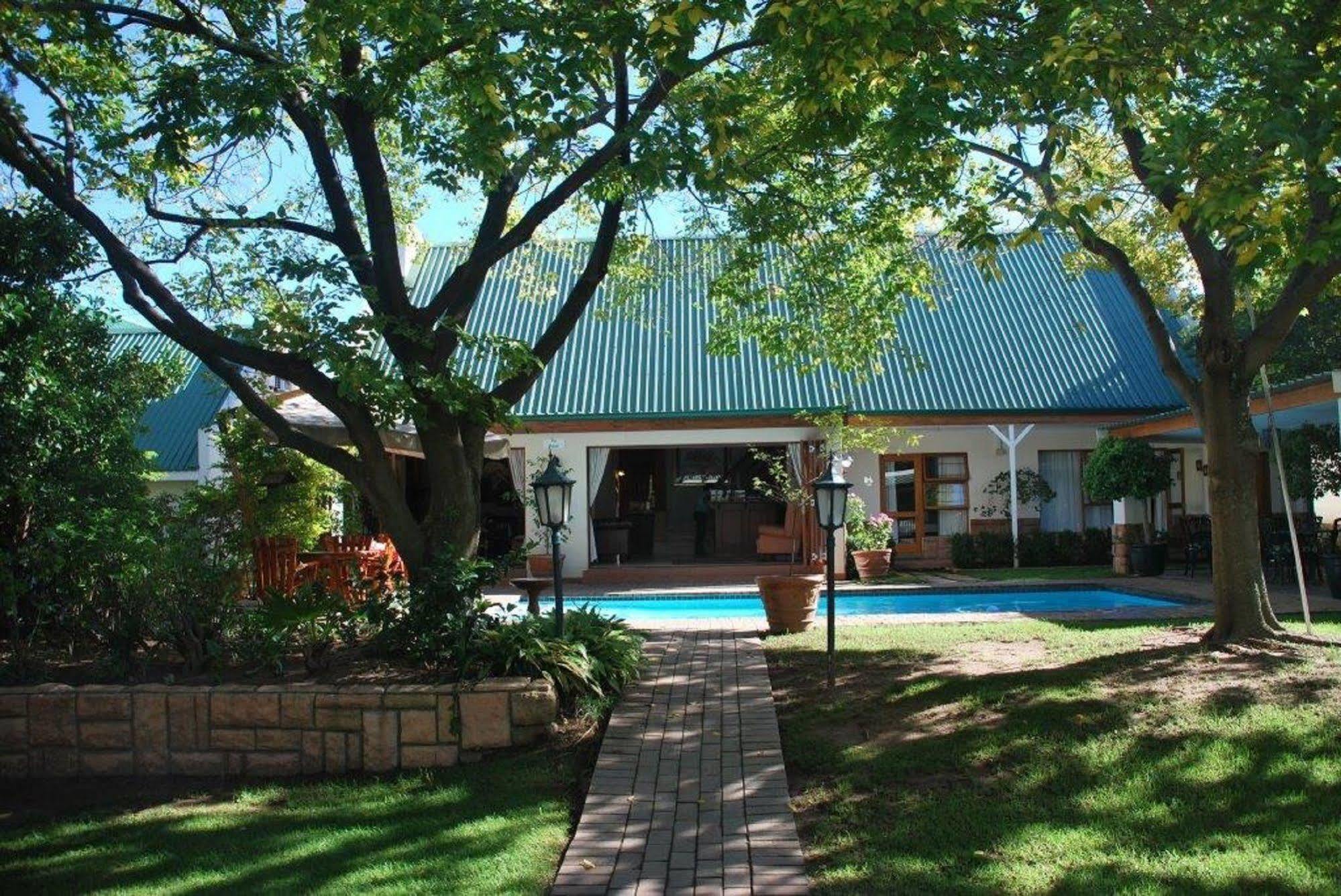 Sunninghill Guest Lodges Johannesburg Dış mekan fotoğraf